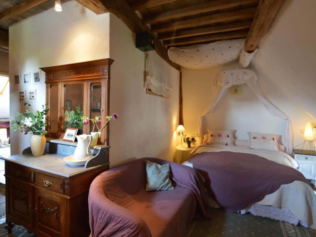 Enchanting Cottage With Terrace Garden Hamoir Екстер'єр фото